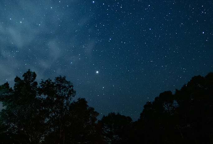 各ハウスの露天SPAで星を眺める